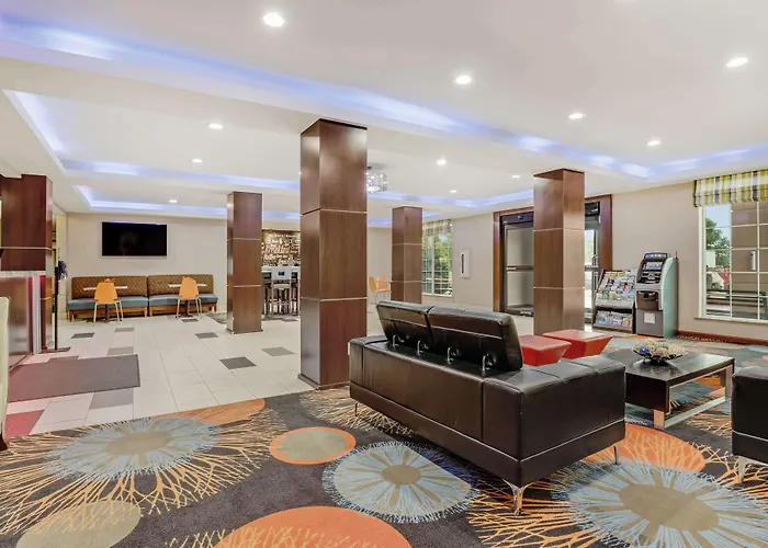 Cheap Hotels in Owasso