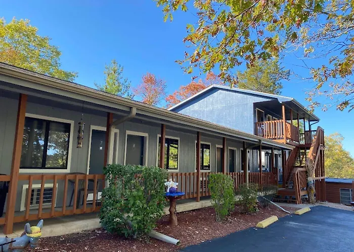 Motels in Branson West