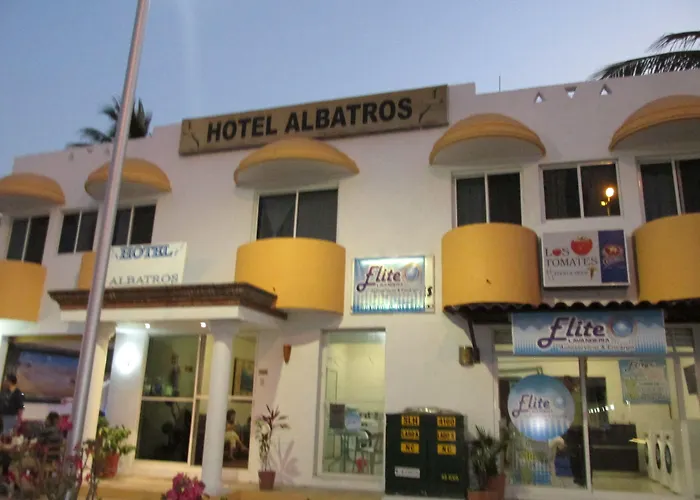 Cheap Hotels in Manzanillo
