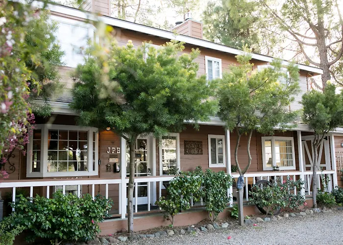 Bed and Breakfasts in Cambria