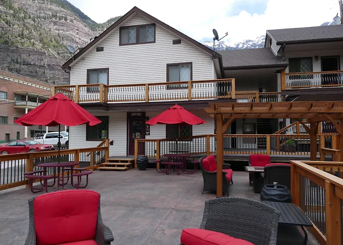 Motels in Ridgway