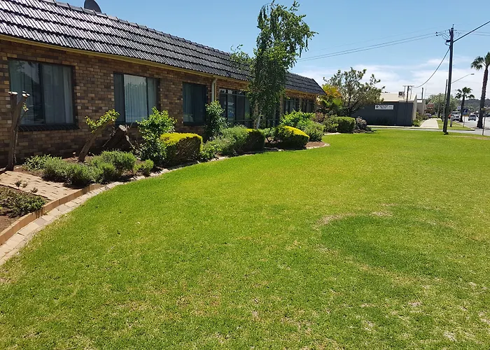 Motels in Griffith