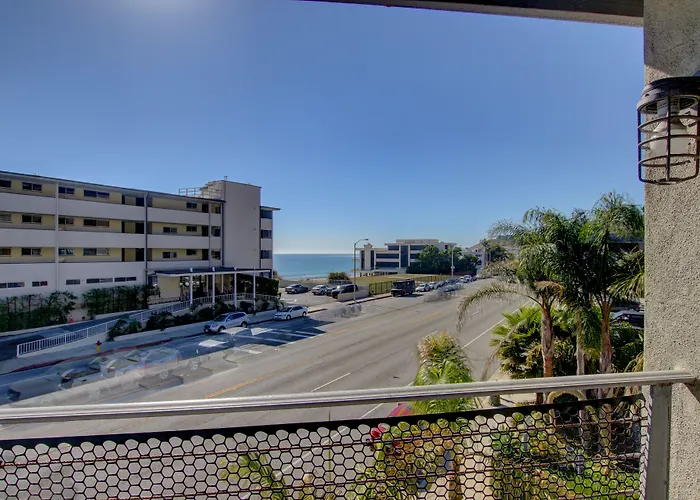 Cheap Hotels in Malibu