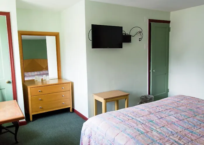 Motels in Pleasantville