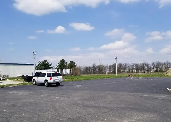 Motels in Greenfield