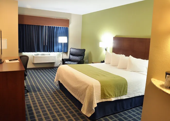 Motels in West Bend