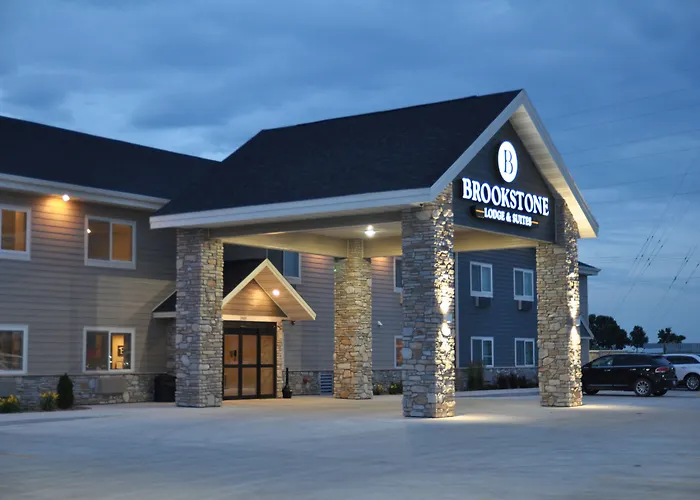 Motels in Algona