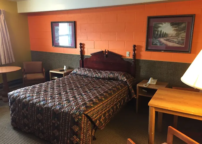 Motels in Harlan