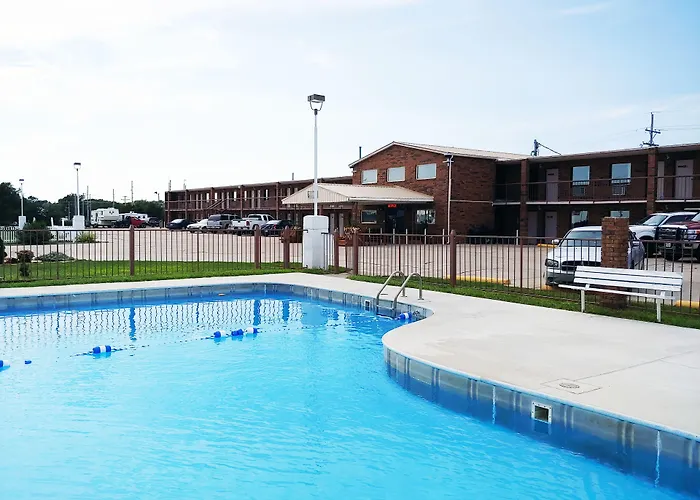 Motels in Oakley