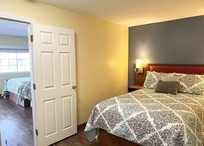Motels in Taunton