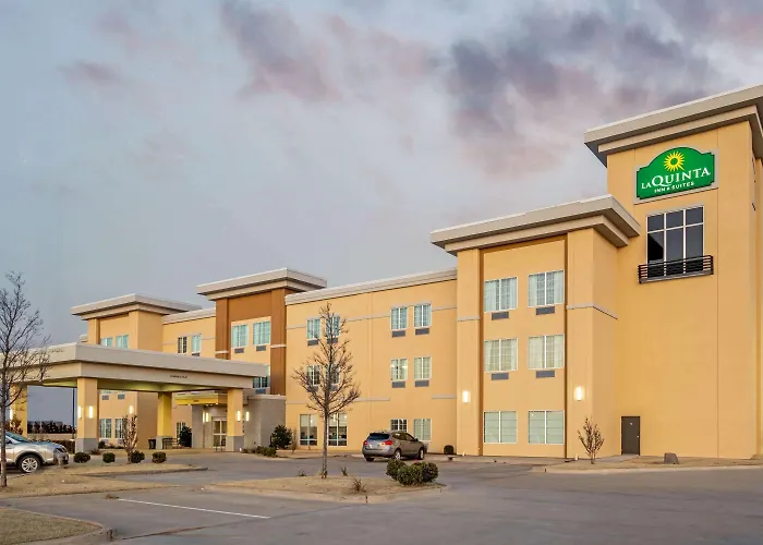 Cheap Hotels in Weatherford