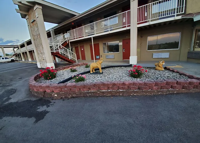 Motels in Marion