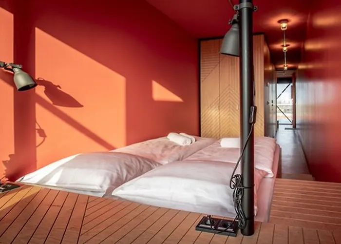 Hostels in Verchen