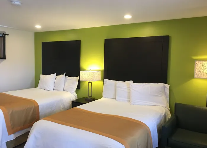 Motels in Loudon
