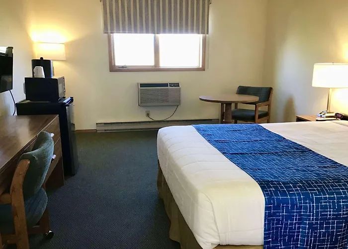 Motels in Three Forks