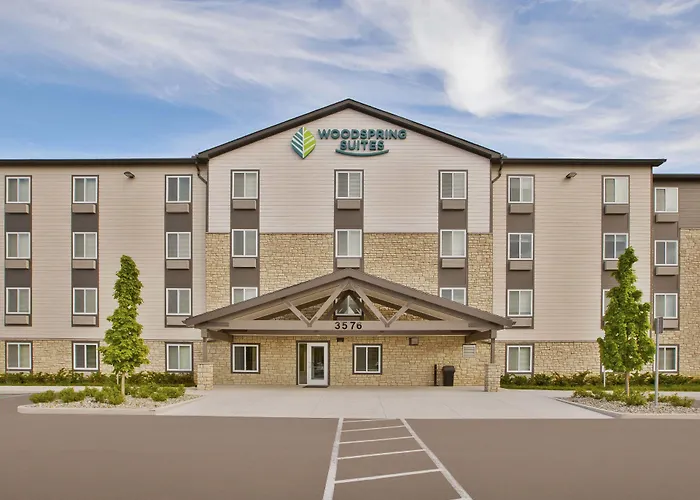 Cheap Hotels in Rochester Hills