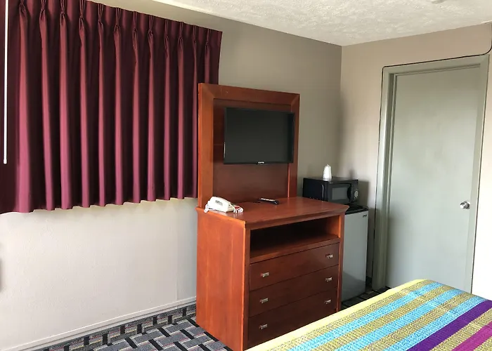 Motels in Martinsville
