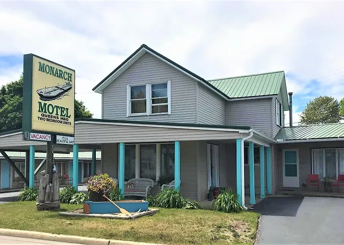 Motels in Cheboygan