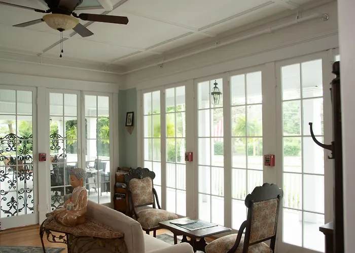 Bed and Breakfasts in Cold Spring Harbor
