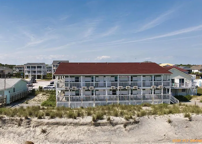Motels in Oak Island