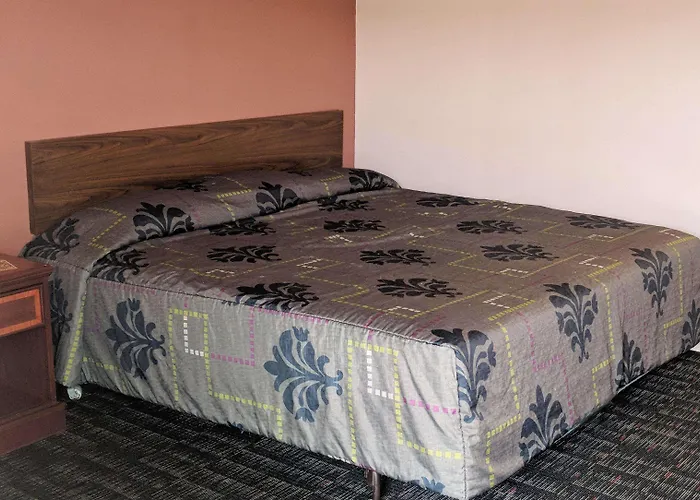 Motels in Poteau