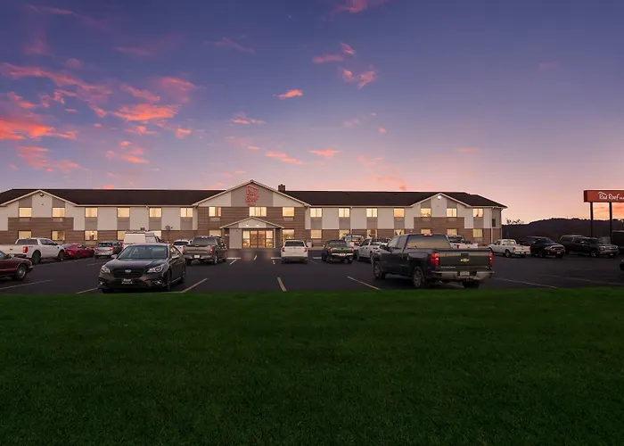 Motels in Greensburg