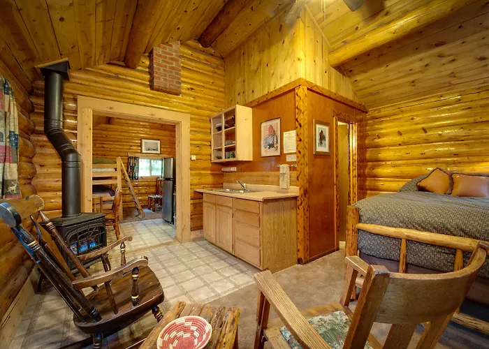 Motels in Cooke City