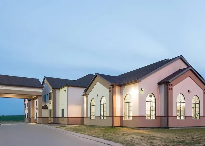 Motels in Sisseton