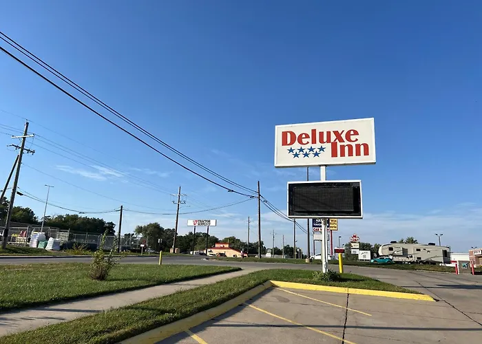 Motels in Red Oak