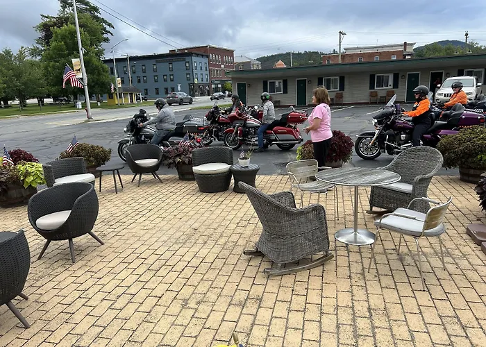 Motels in Lancaster