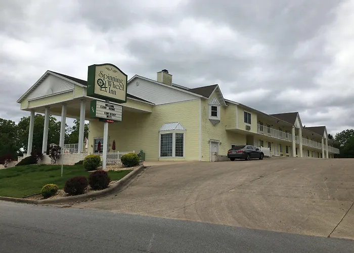 Motels in Cassville