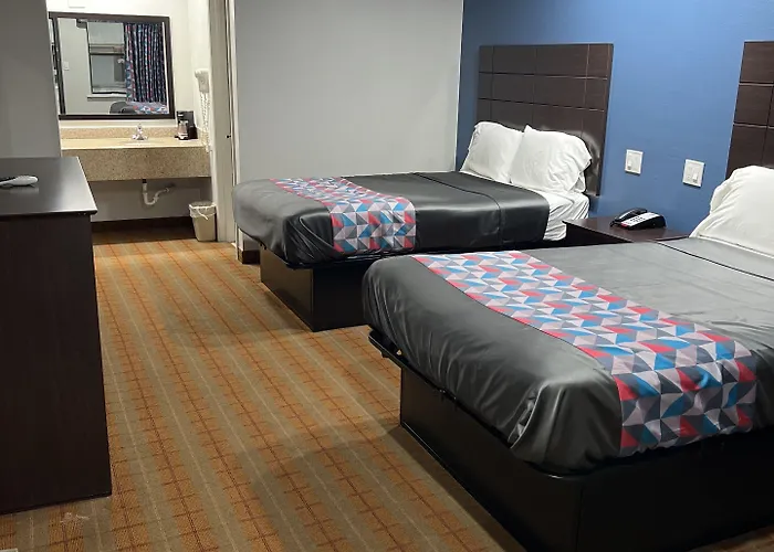 Motels in New Boston