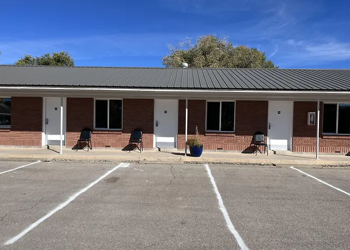 Motels in Hanksville