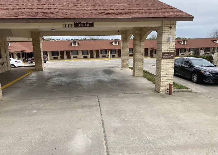 Motels in Zapata