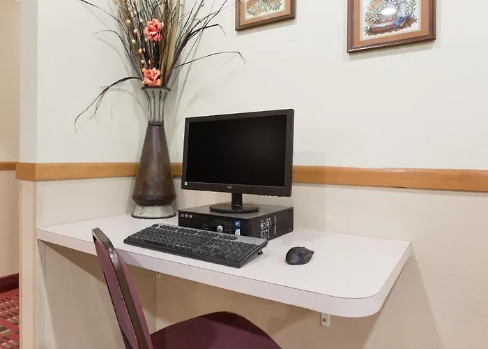 Motels in Osage