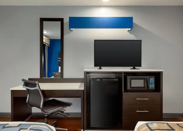 Cheap Hotels in Albany