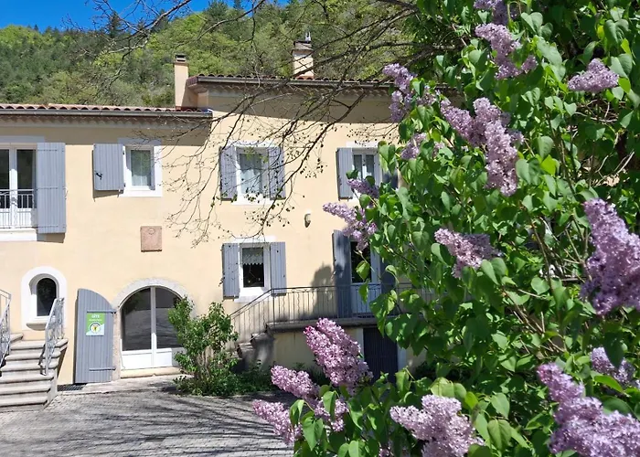 Chambres d'hotes à Serres (Hautes-Alpes)