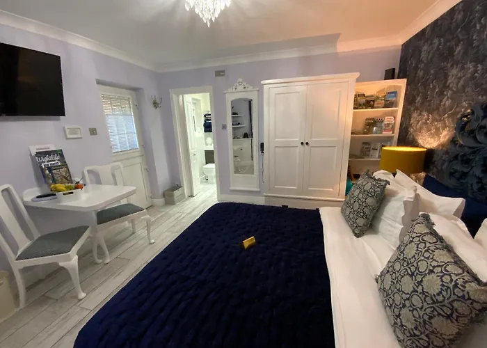 Guest Houses in Lymington