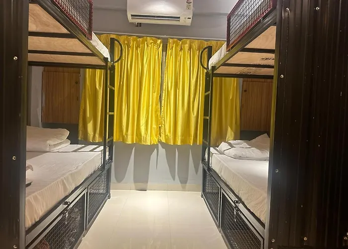 Hostels in Poona