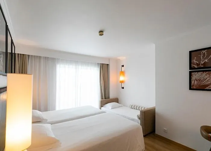 Hoteles Baratos en Ponta Delgada