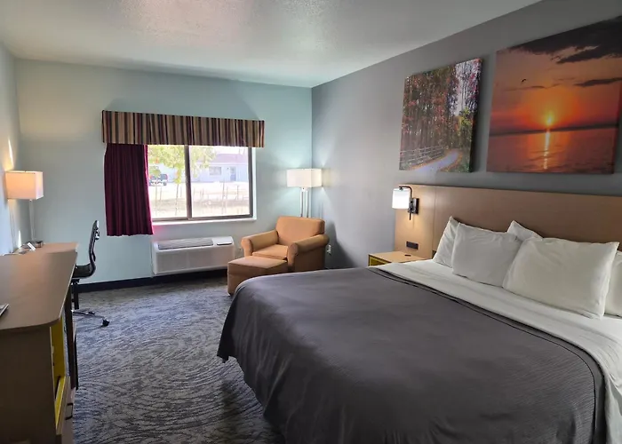 Motels in Tawas City