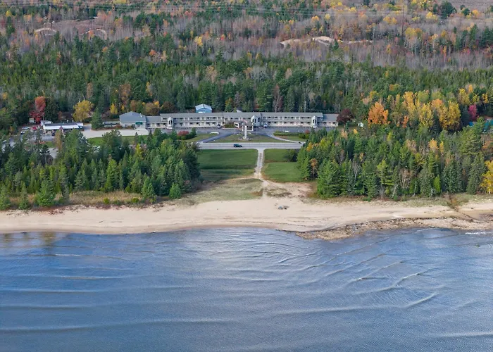 Motels in Manistique