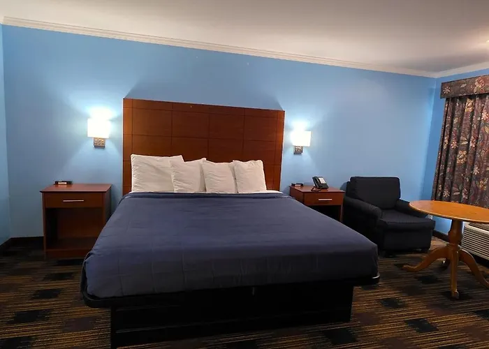 Motels in Twin Lakes
