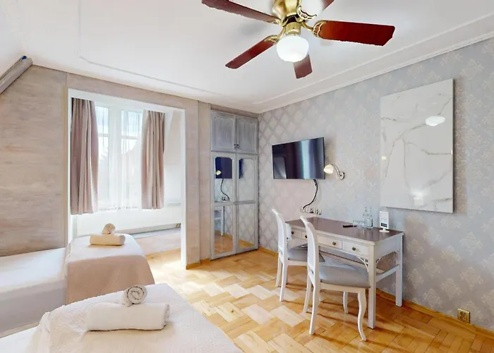 Halvat Hotellit kohteessa Krosno