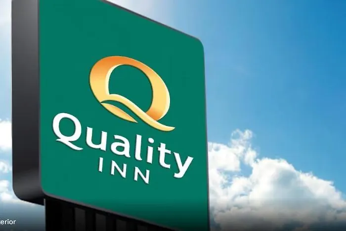 Cheap Hotels in Petoskey