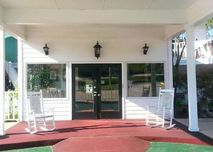 Motels in East Ellijay