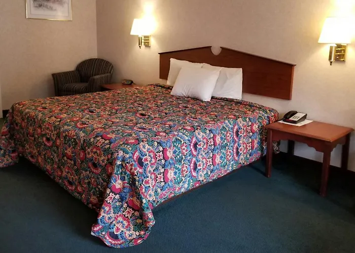 Motels in Keystone