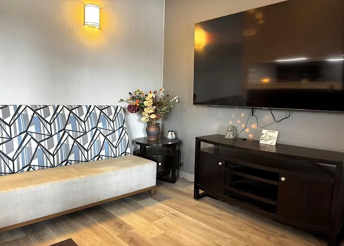 Motels in Louisville
