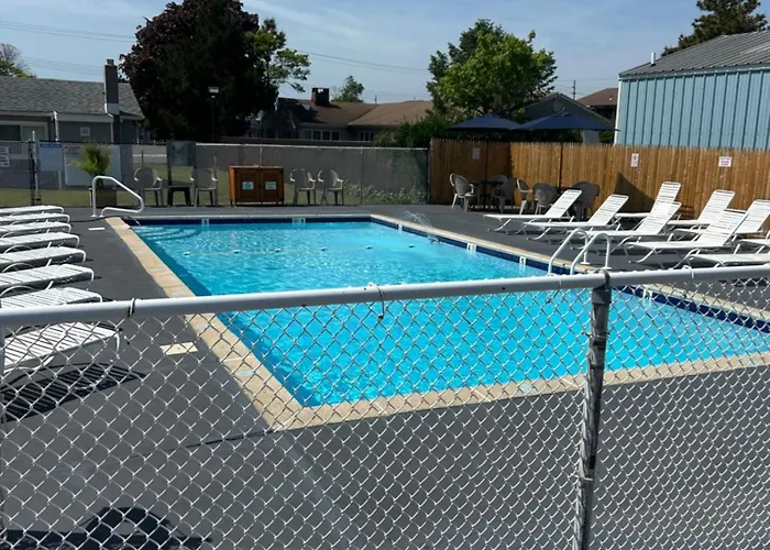 Motels in Atlantic Highlands
