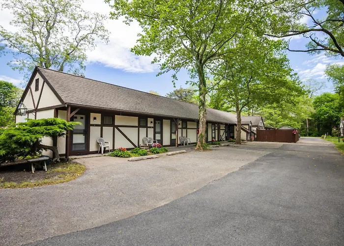 Motels in East Sandwich